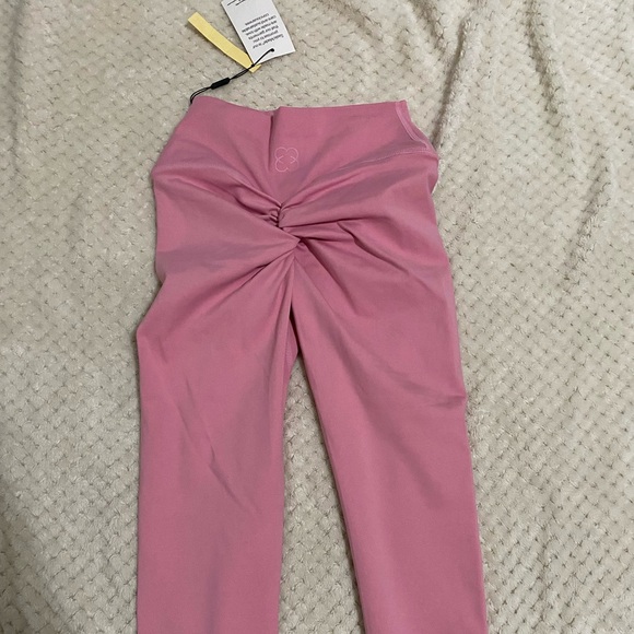 Saski Collection Set - Picture 5 of 5